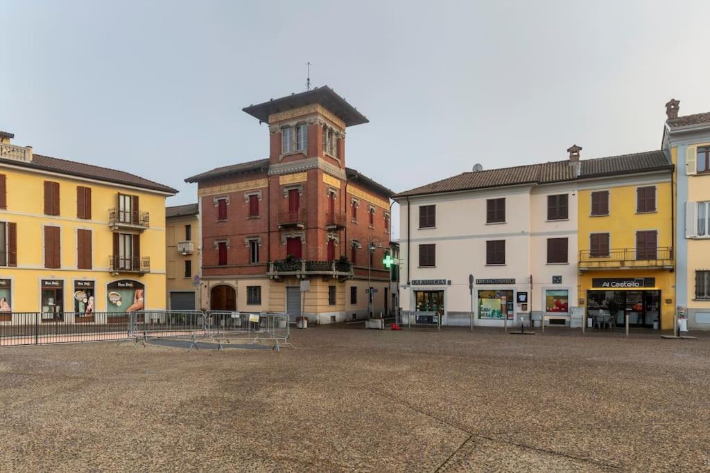 Апартаменти Al Castello Galliate Екстер'єр фото